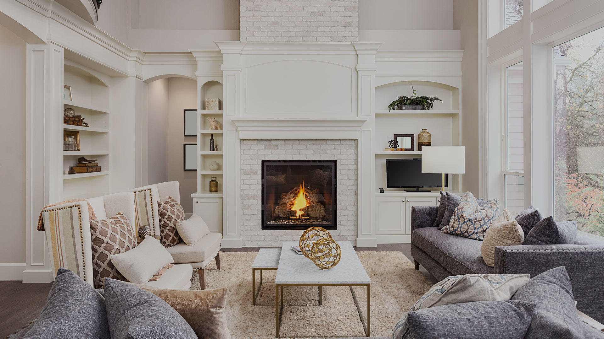 Bright living room with fireplace